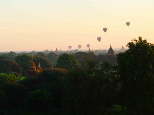 Sonnenaufgang-Bagan